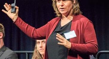 Fred Hutch's Dr. Ruth Etzioni speaks during a panel discussion at the Northwest Metastatic Breast Cancer Conference in September 2017.