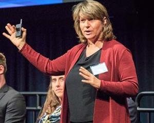 Fred Hutch's Dr. Ruth Etzioni speaks during a panel discussion at the Northwest Metastatic Breast Cancer Conference in September 2017.